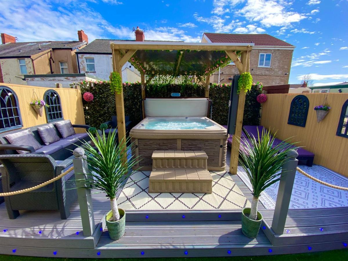 New…The Hottub House Blackpool Pleasure Beach Luaran gambar