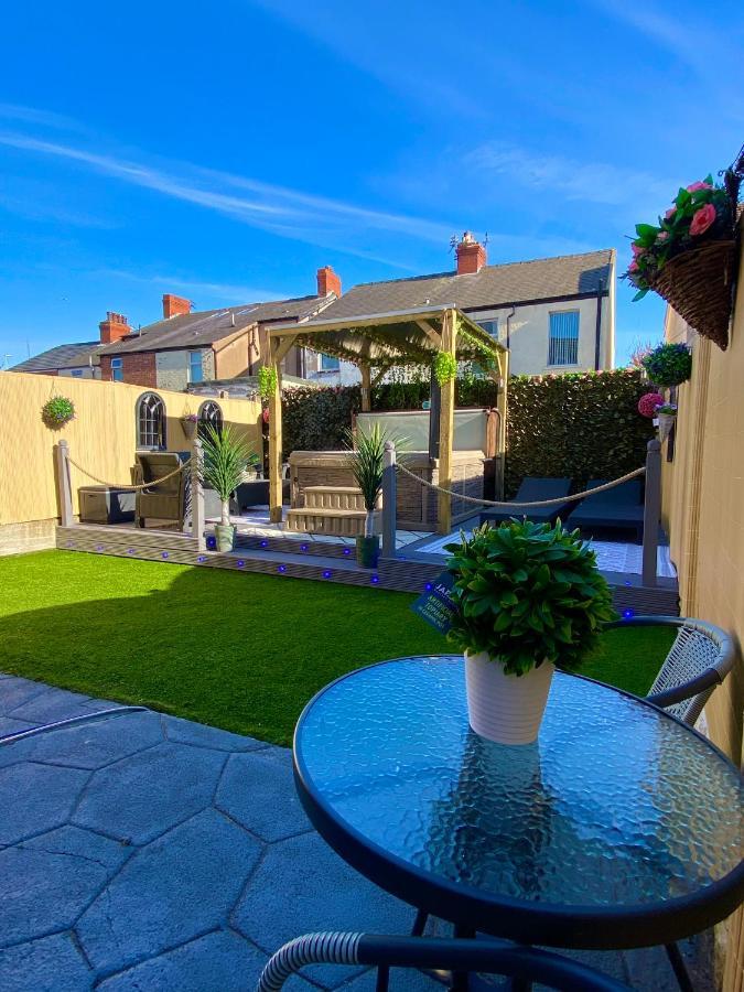 New…The Hottub House Blackpool Pleasure Beach Luaran gambar