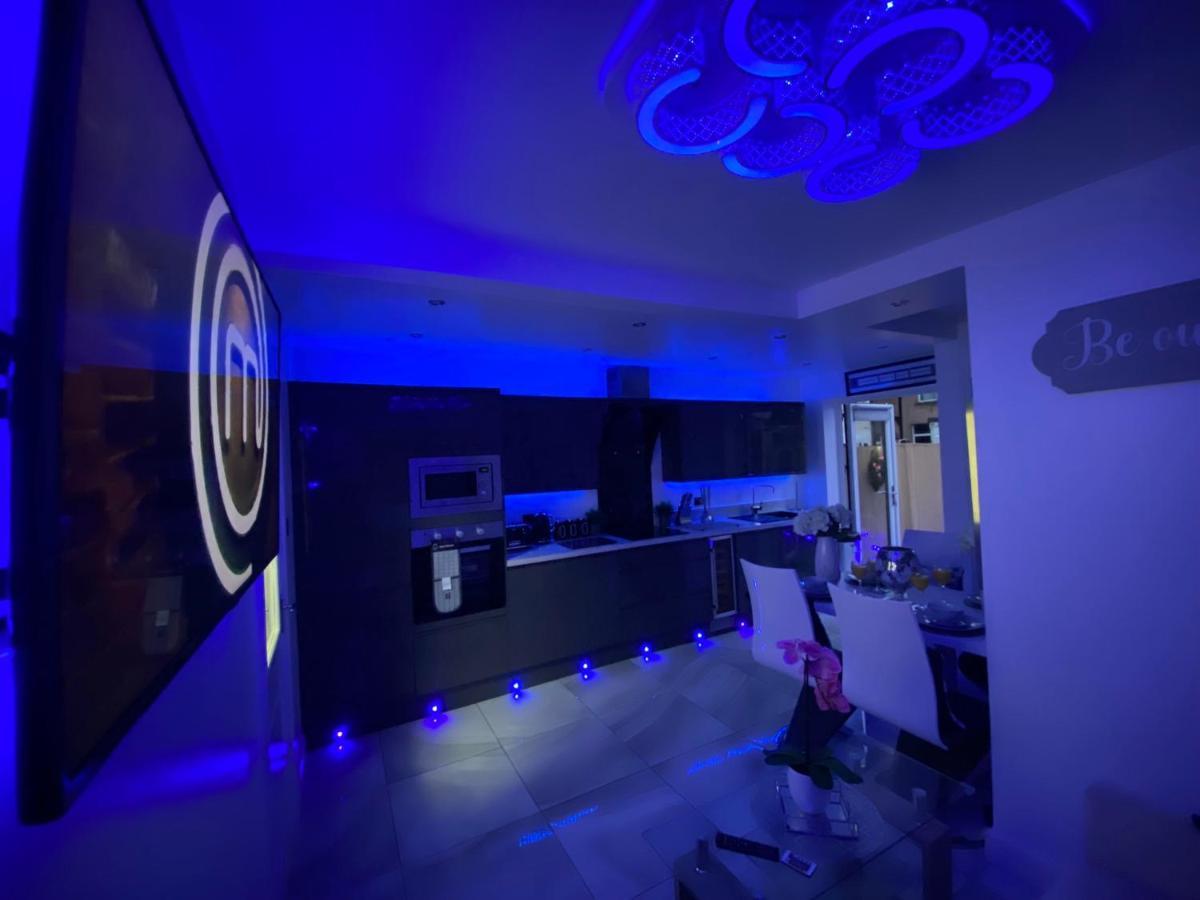 New…The Hottub House Blackpool Pleasure Beach Luaran gambar